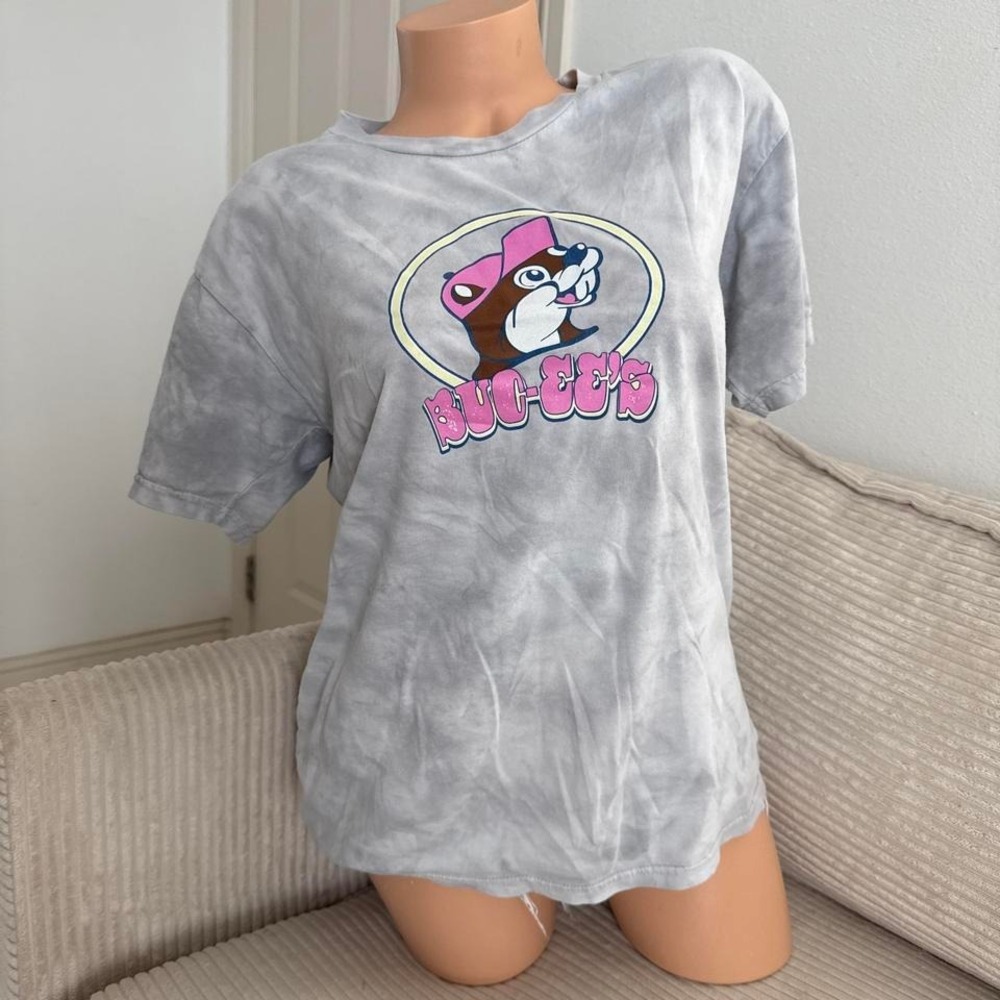 Buc-ee's Grey tie-dye summer t-shirt